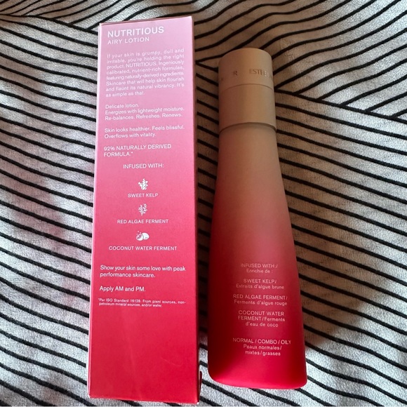 Estée Lauder Nutritious Airy Lotion Emulsion 100mL - Picture 2 of 4